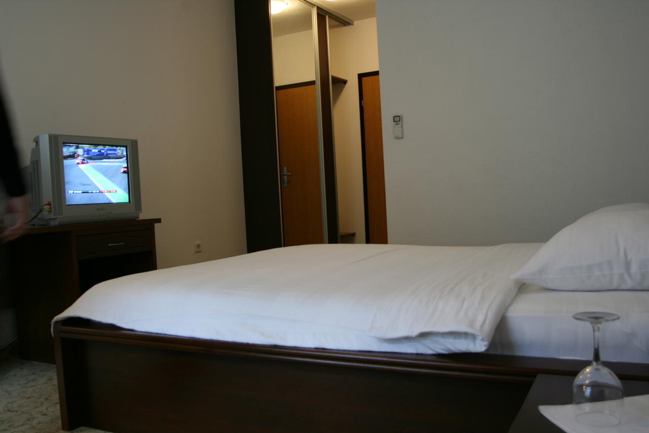 Motel Maksumic Jablanica Buitenkant foto